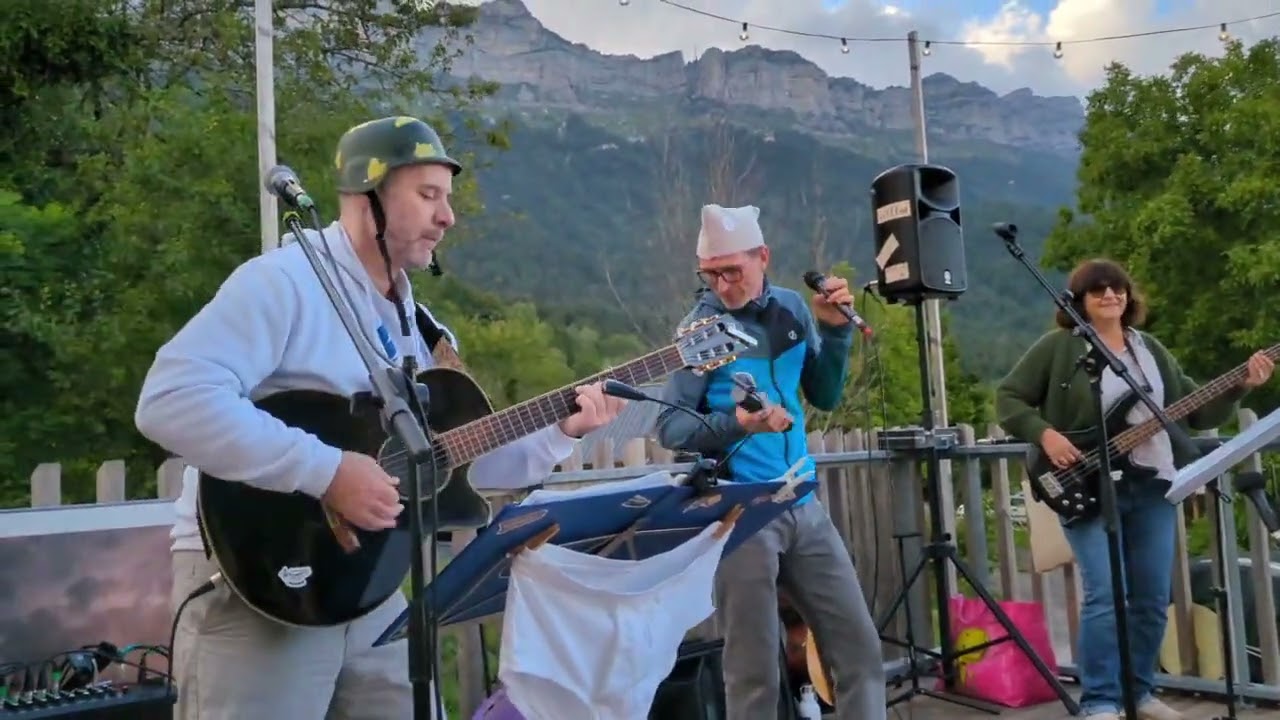 Chanson : "Les Kakis" par Les Tourets (concert en Chartreuse du 02/08/25)