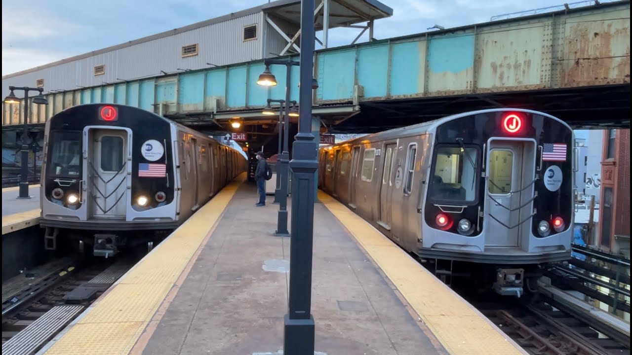 BMT Jamaica Line: 🅙 Exp & 🅜 Lcl Trains at Myrtle Avenue - Broadway (R143, R160A-1, R179)