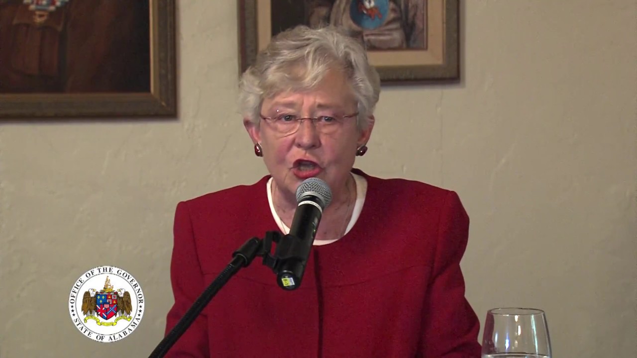 Alabama Supports Military at Bill Signing