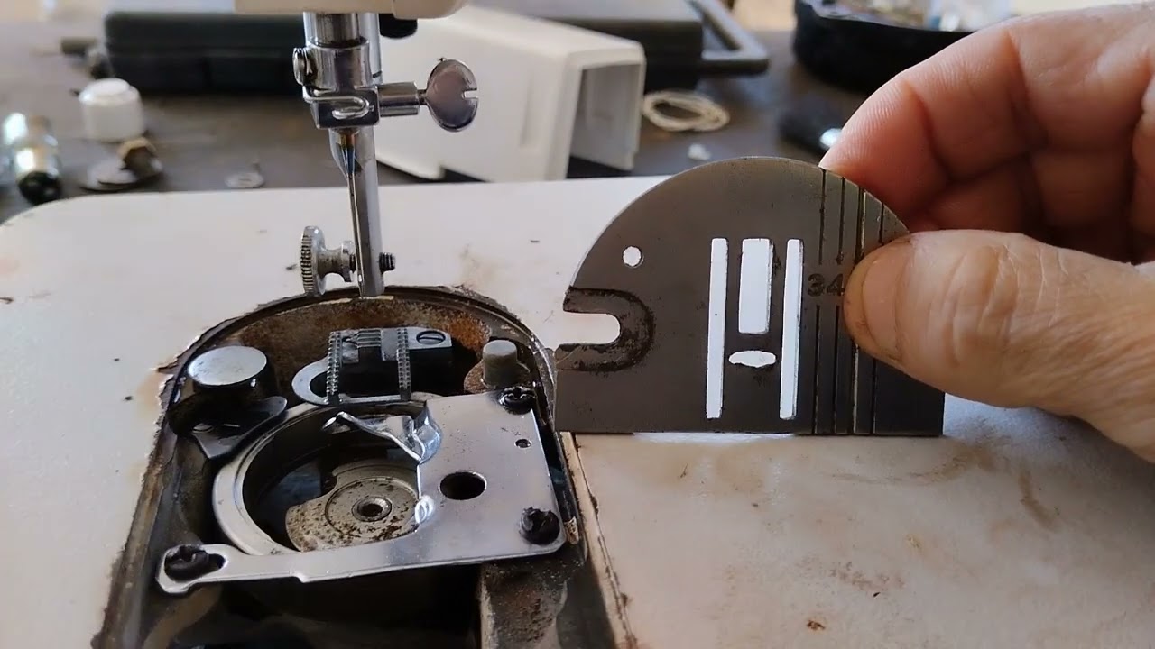 Máquina Singer facilita Master. ponerle banda de tiempo. tensión mal. múltiples detalles.
