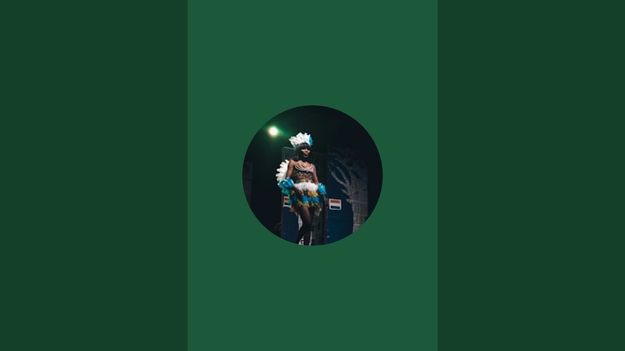 kateowhoas  is live!