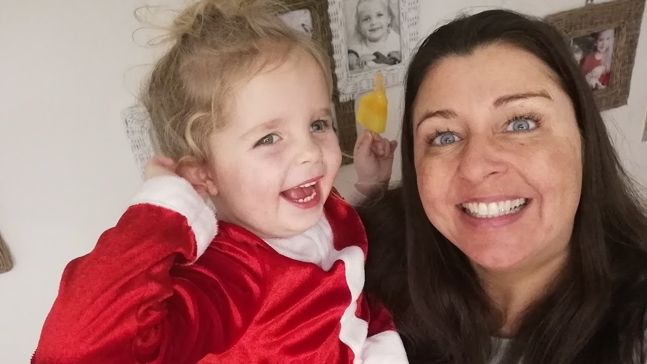SanneVilleFamily❤️Syge børn og julemad med familien🎅