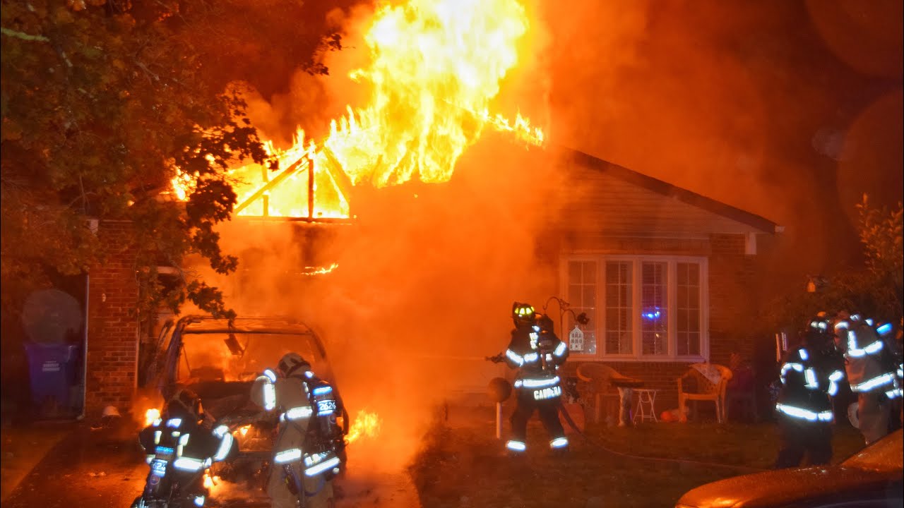 *EARLY ARRIVAL HEAVY FIRE* Working House Fire With Evacuation Holiday City Berkeley 10-12-25