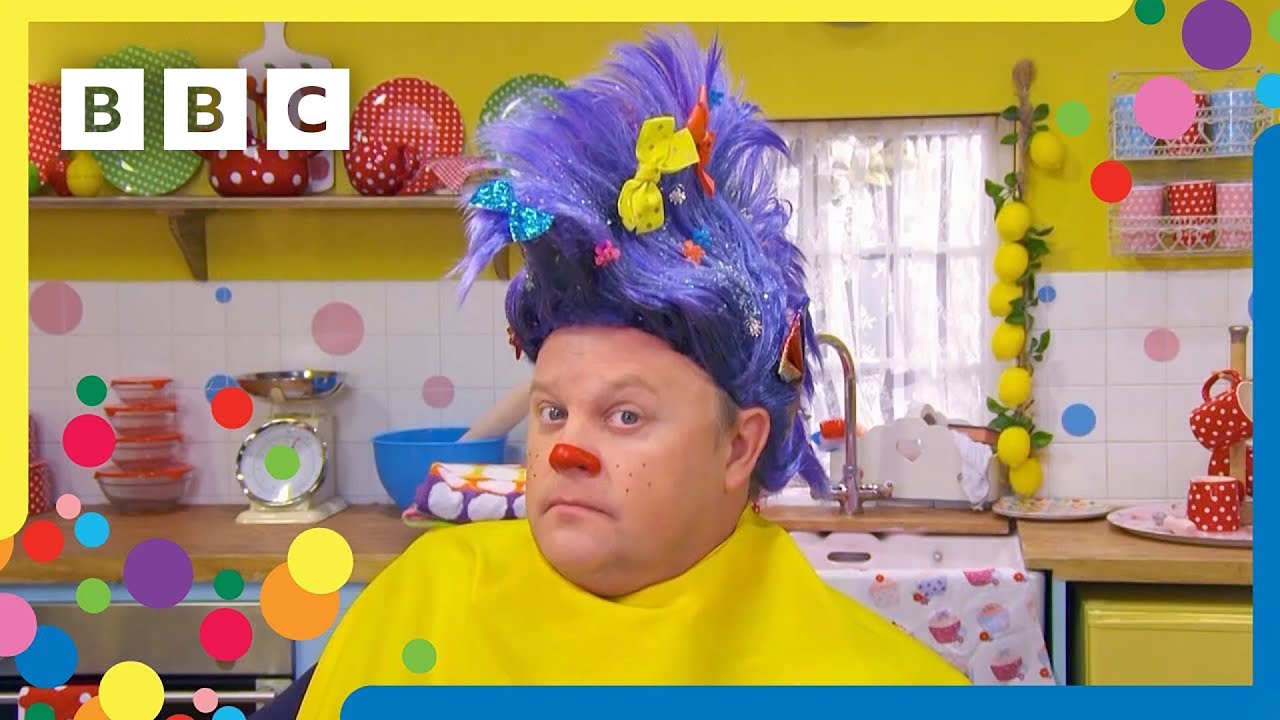 Lord Tumble Gets a Haircut! | Mr Tumble and Friends