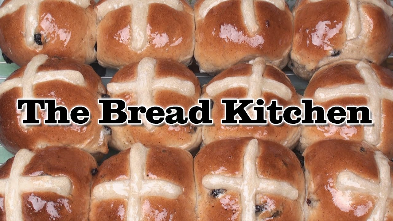 Рецепт традиционных горячих крестовых булочек в The Bread Kitchen