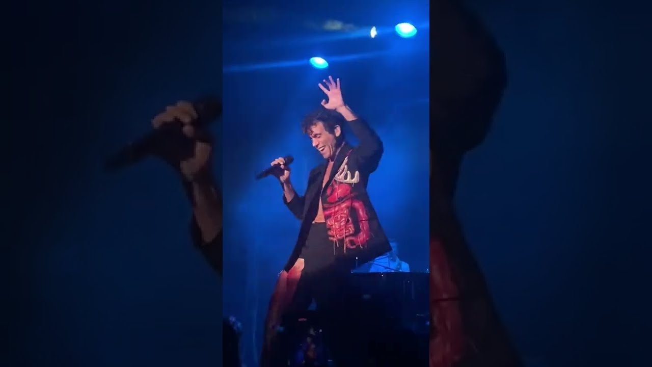 MIKA: 