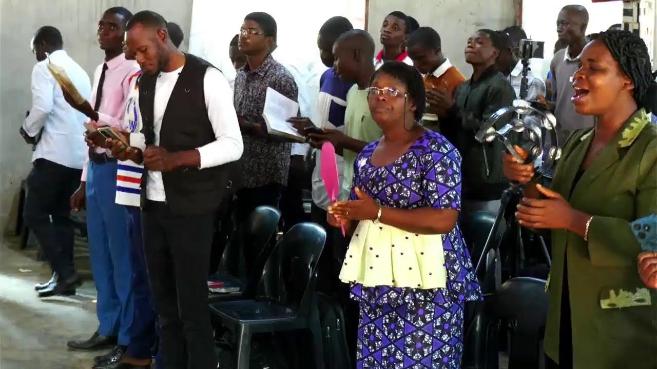Dimanche 01_ 06_2025;  TOURNEZ LE REGARD VERS JESUS_Fr. Michel MUTALE