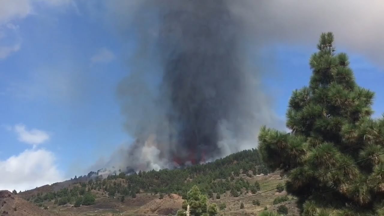 Entra en erupción un volcán en la isla española de La Palma