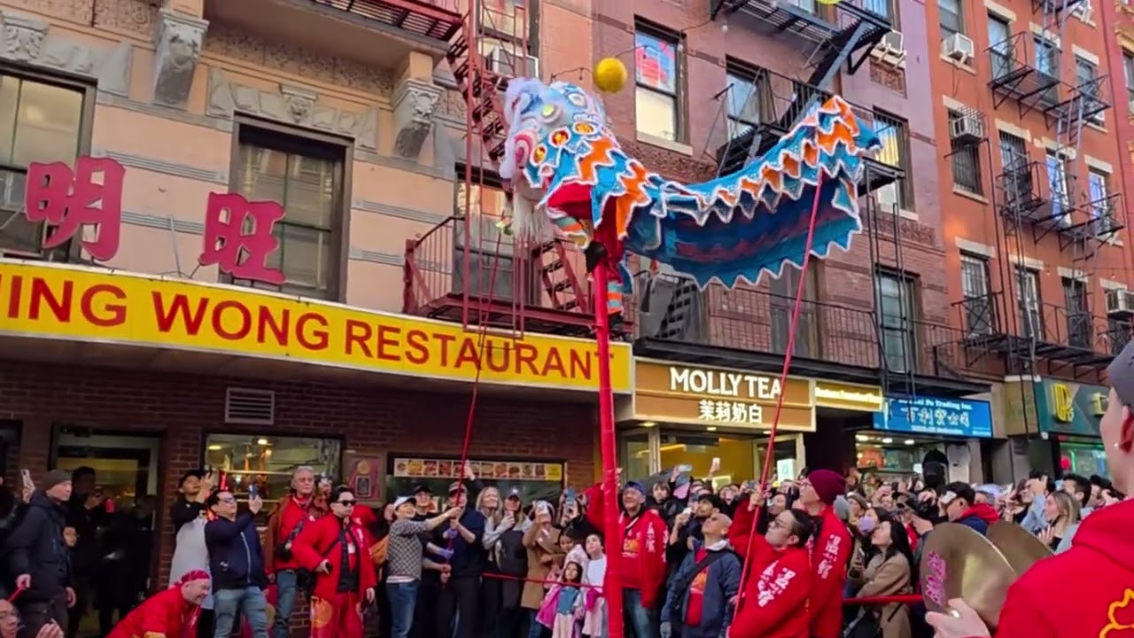 Super Saturday 2026 Big Head Buddha and the High Pole Lion Dance Chinatown NYC 大頭佛與高竿舞獅 | WCM 溫志明