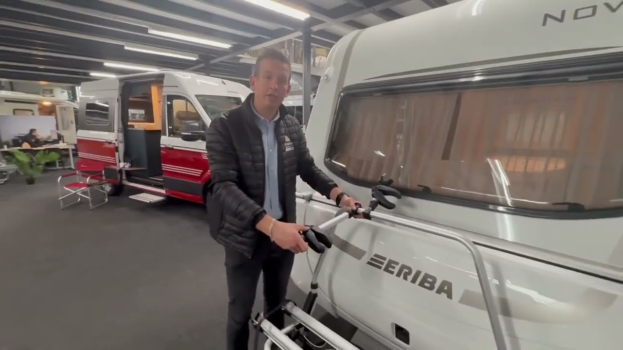 Instructievideo plaatsen van fietsen op fietsendrager caravan