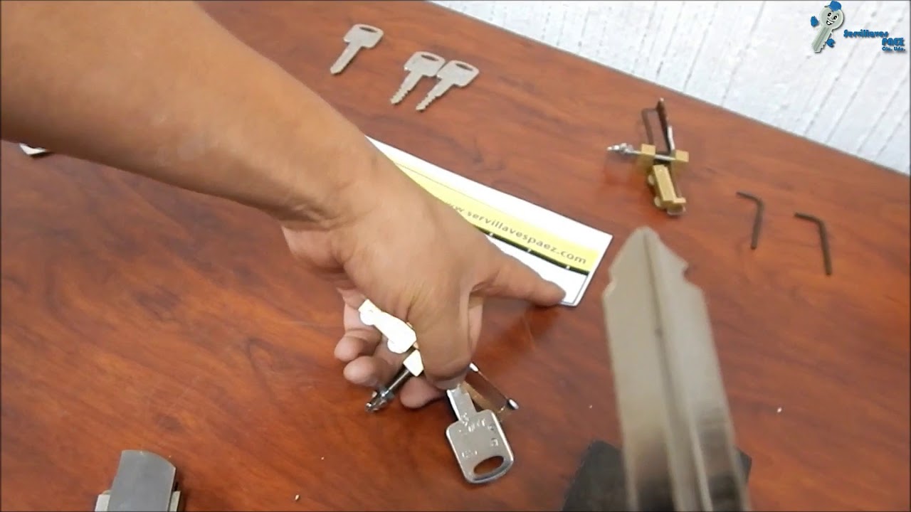 KEY CUTTER LISHI