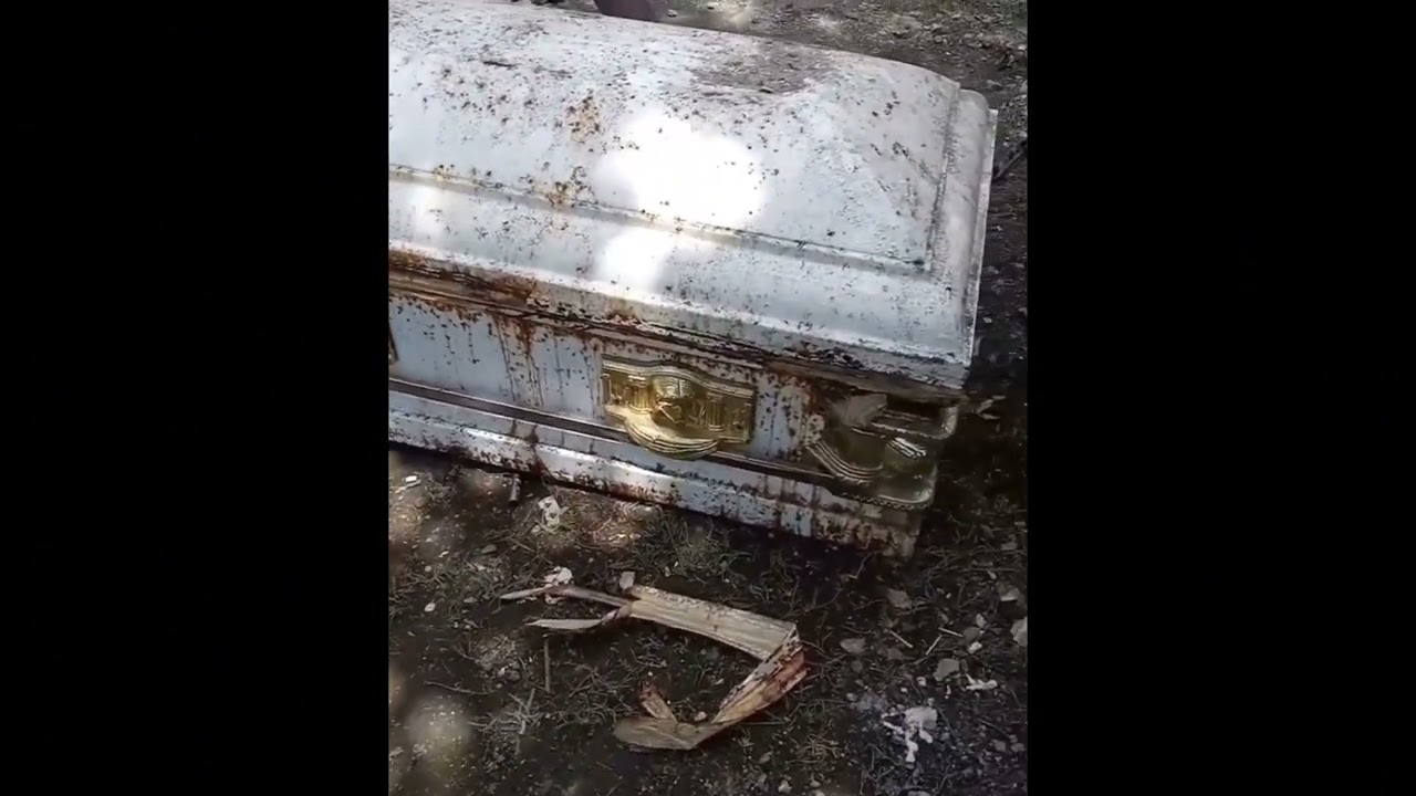 Exhuman Cad&aacute;ver de una joven despu&eacute;s de cinco a&ntilde;os de fallecida. 2024 😱😭💔#miedo #real #suspenso