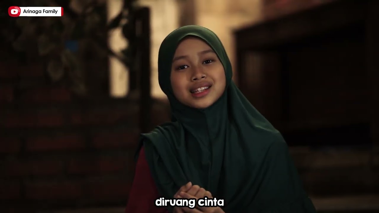 Ruang Cinta (Official Music Video) - Arinaga Family