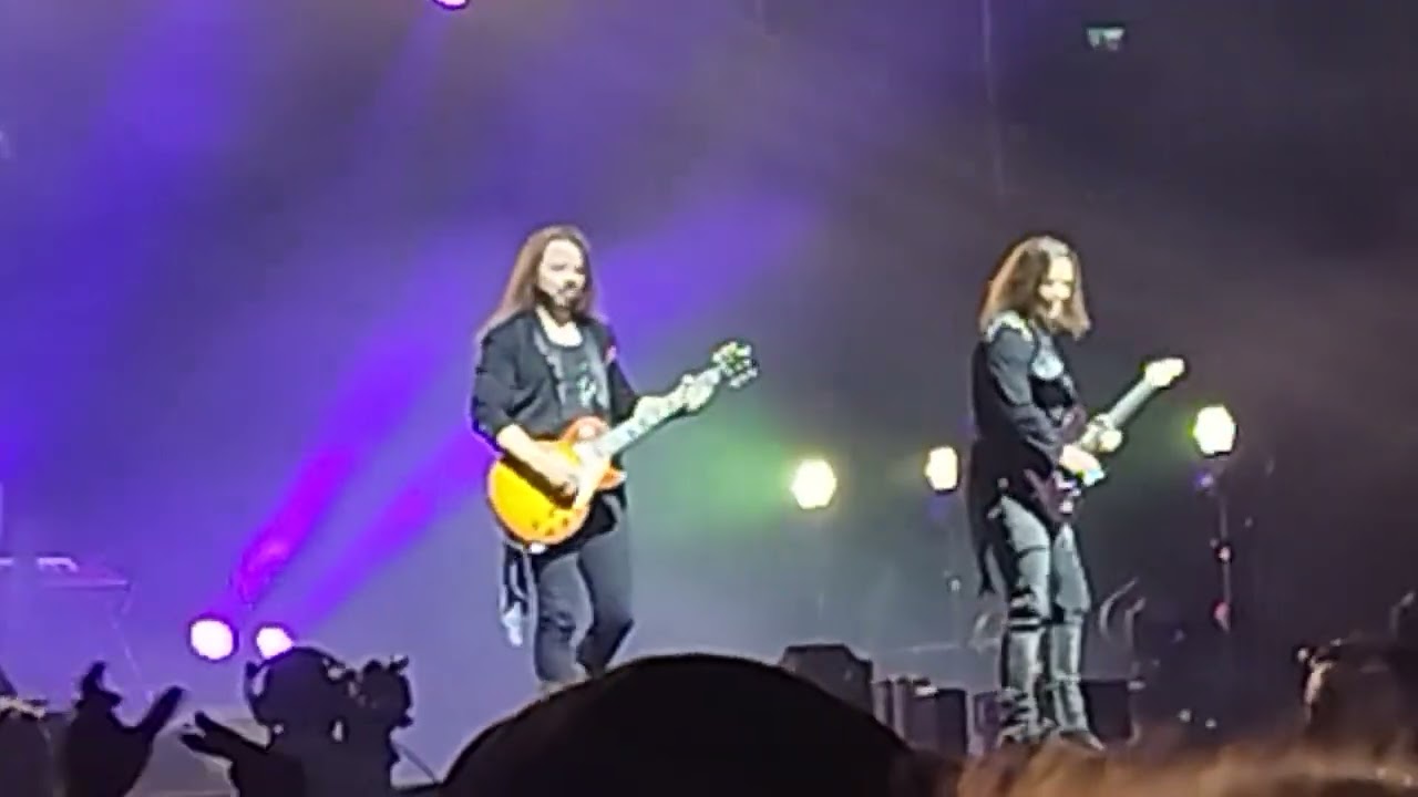 Enkelikello/Antti Railio /14.12.2024 /Nokia Areena /Raskasta Joulua