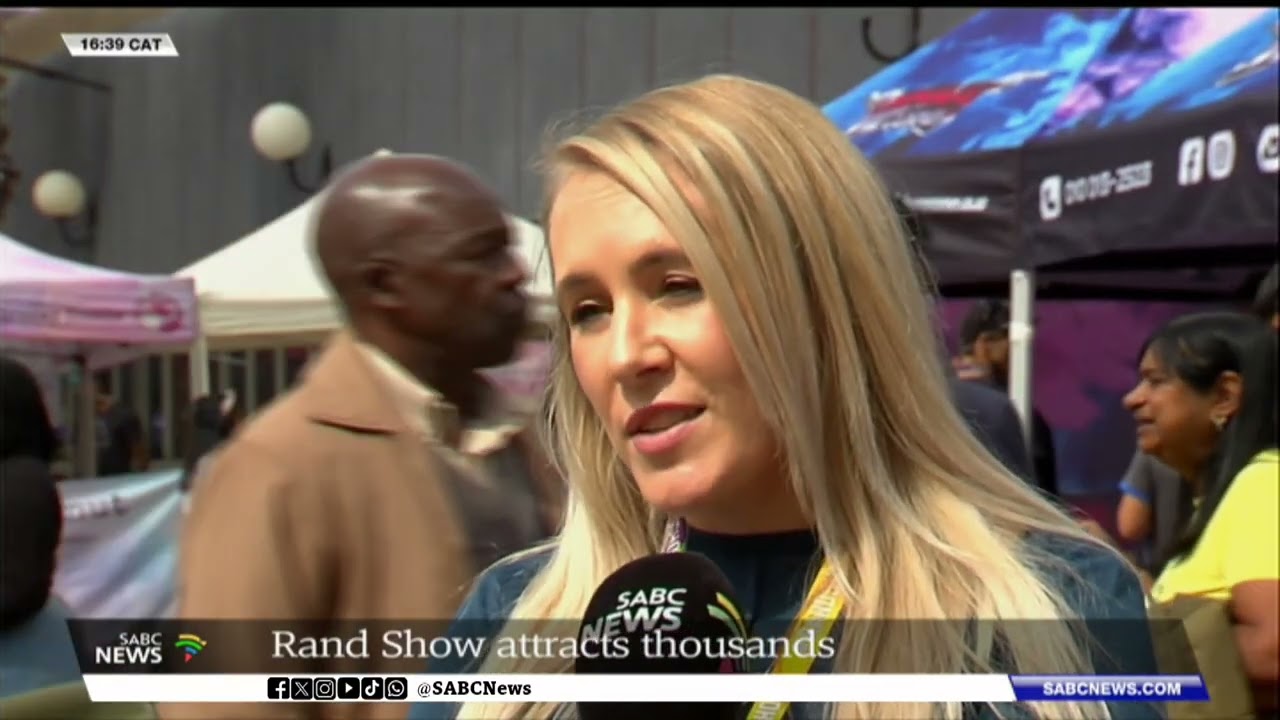 Rand Show buzzes with beach vibes, beats and family fun