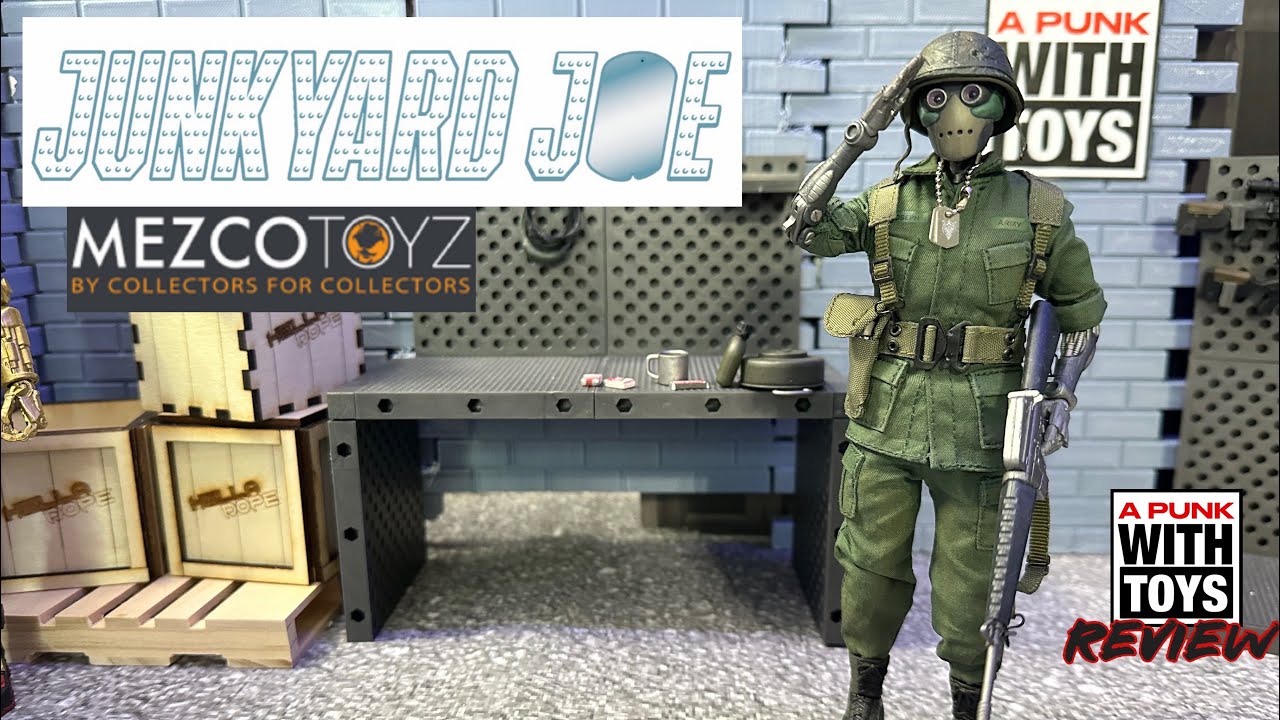 Обзор Mezco Junkyard Joe