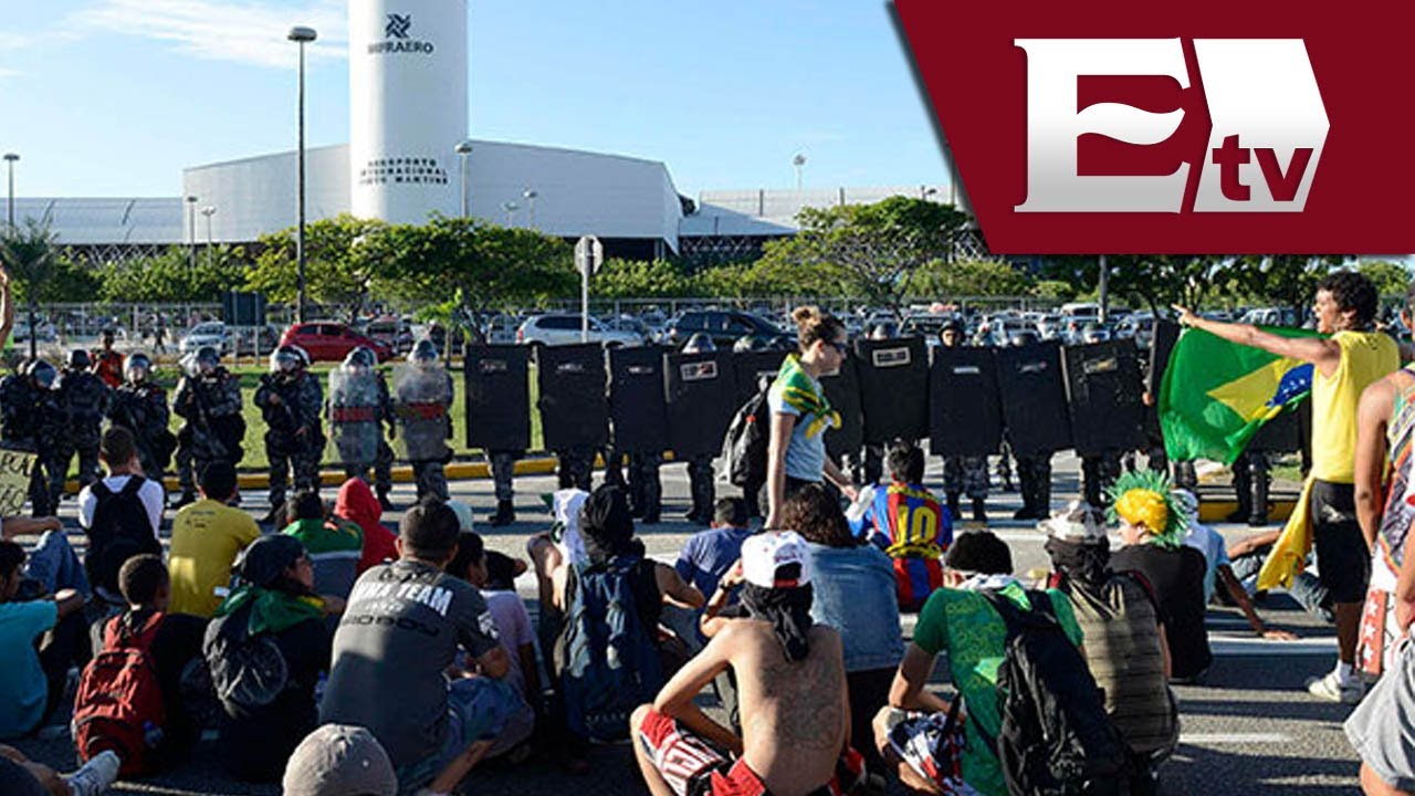 Brasileños en contra de organización del Mundial 2014 / Titulares de la tarde