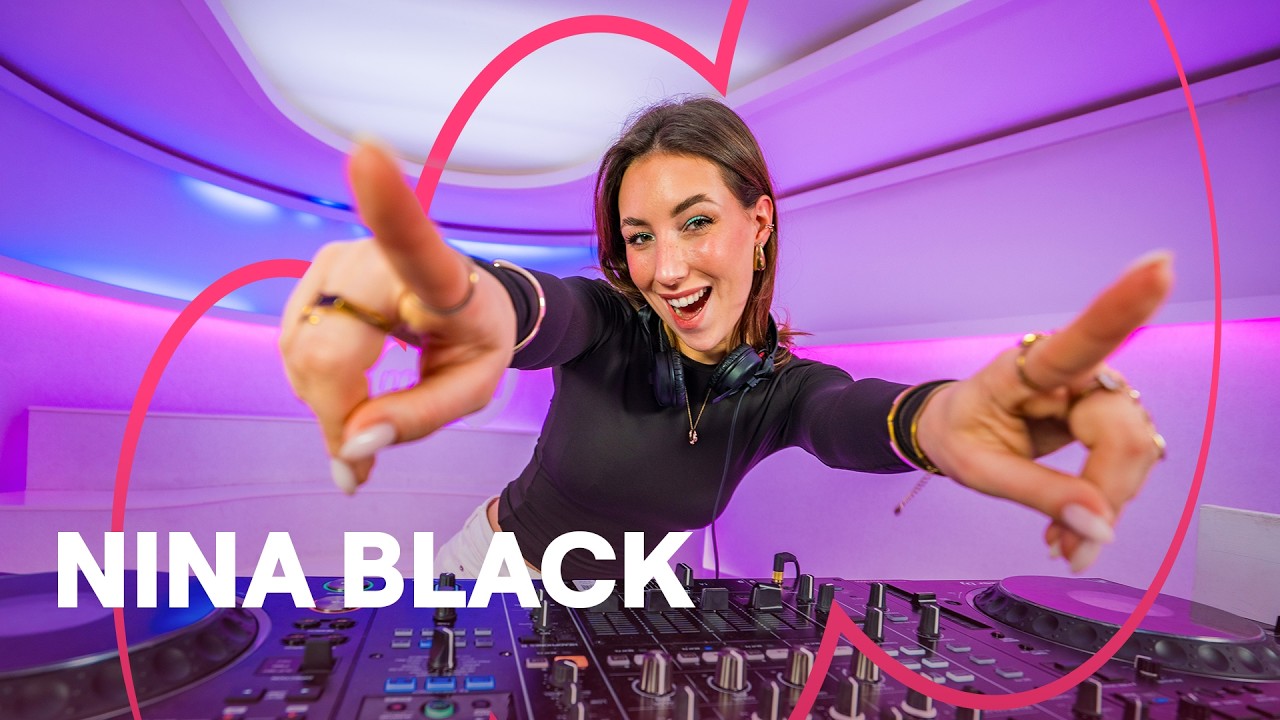 MNM Party: Nina Black