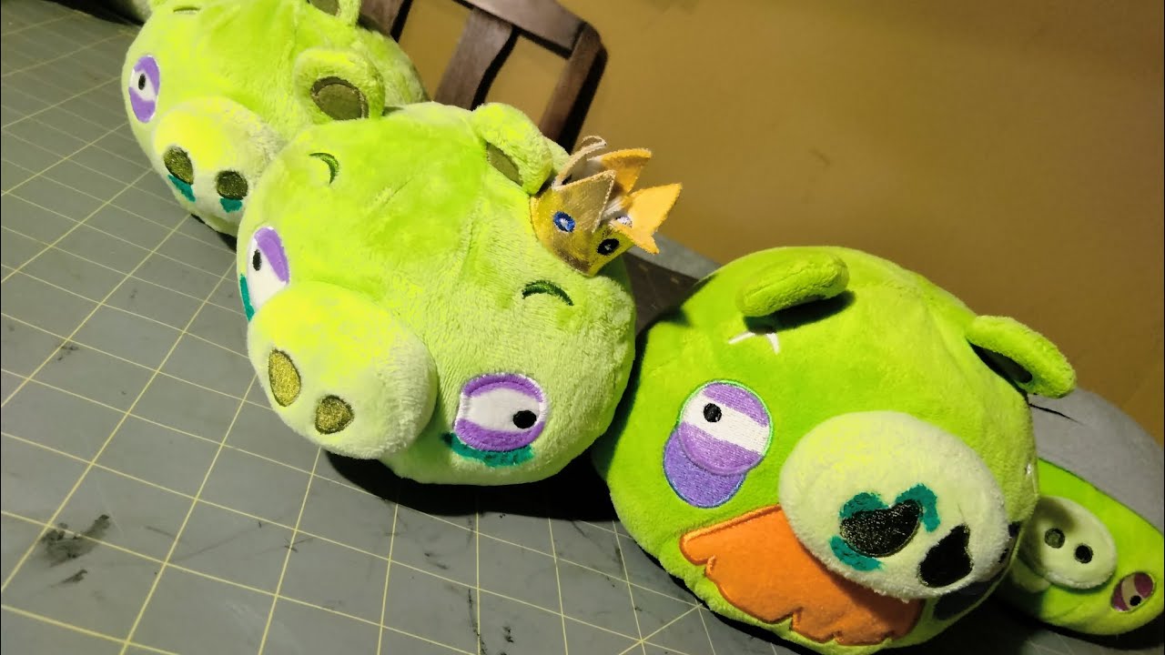 Customizing Angry Birds: Pig plushies