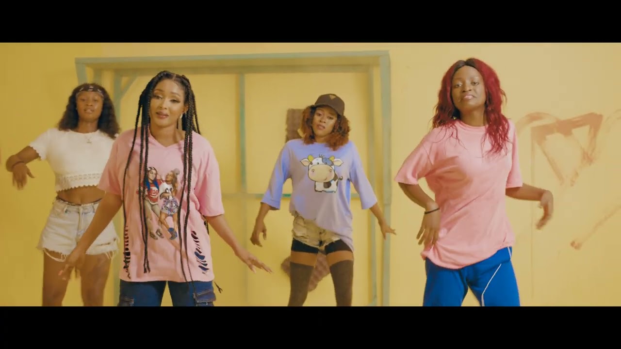 Aicha Kindia   Wadhou Mein Hiya Clip Officiel