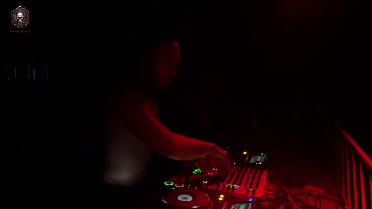 DREUS&ndash; Delirium Chamber Vol. 7 | Bochka/Industrial Techno Set | Nicosia @ Sllip Club [30/4/25]