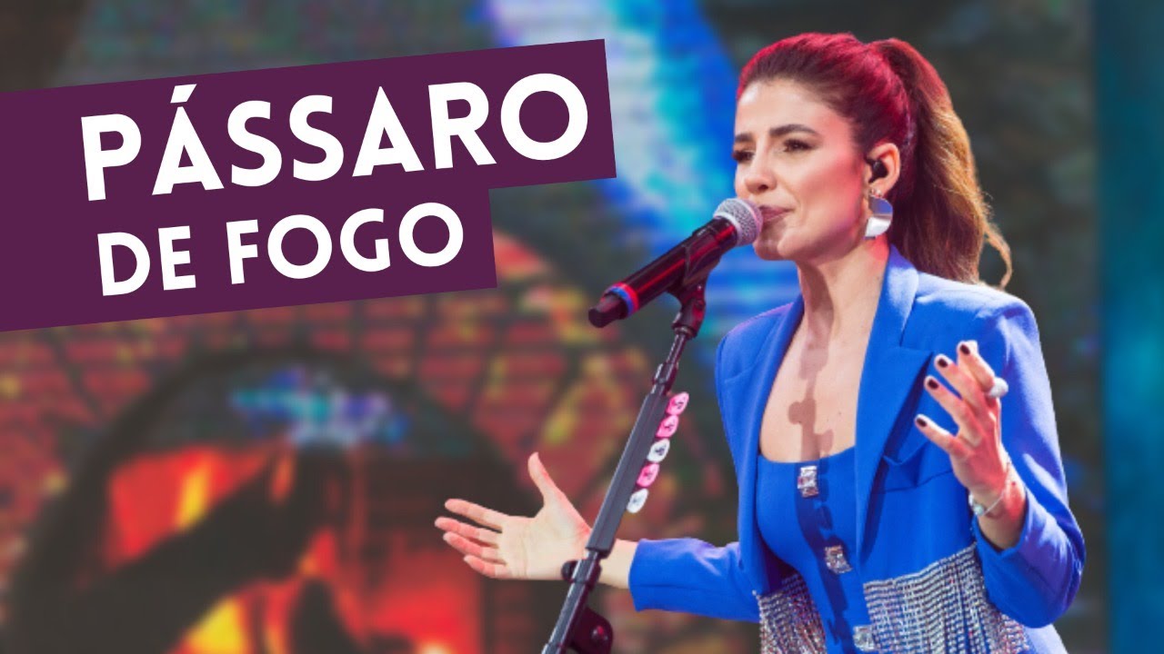 Paula Fernandes canta 