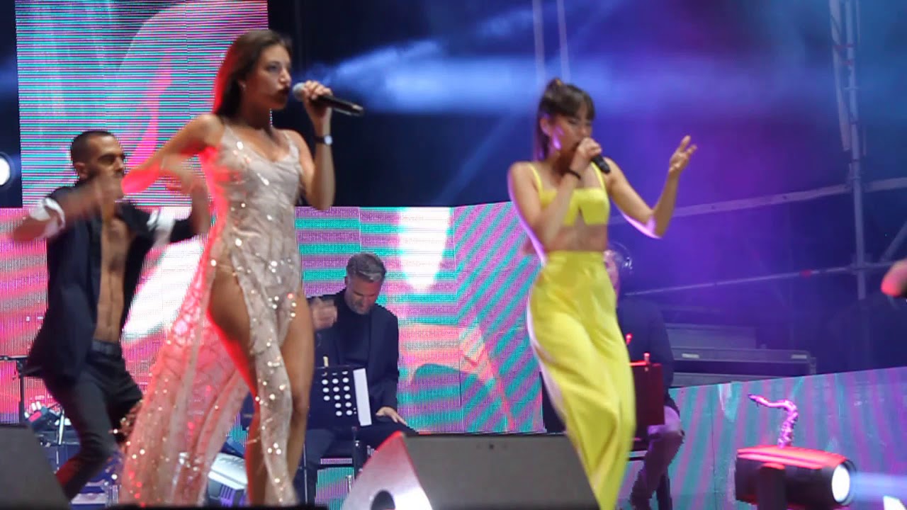 Lo Malo - Ana Guerra y Aitana (Pineda de Mar)