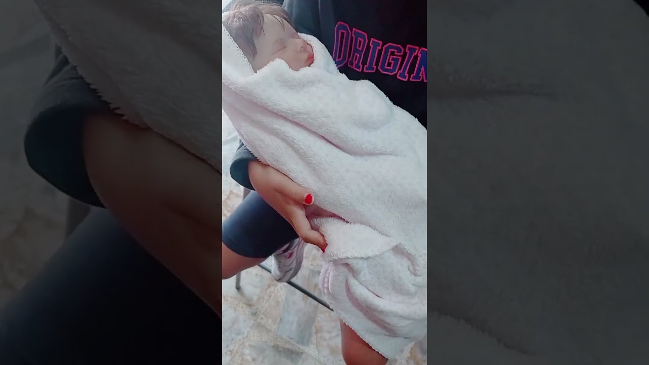 baby reborn sara #baby #rebornbaby #reborn #bebesreborn #bebereborn #perrito#chihuahua