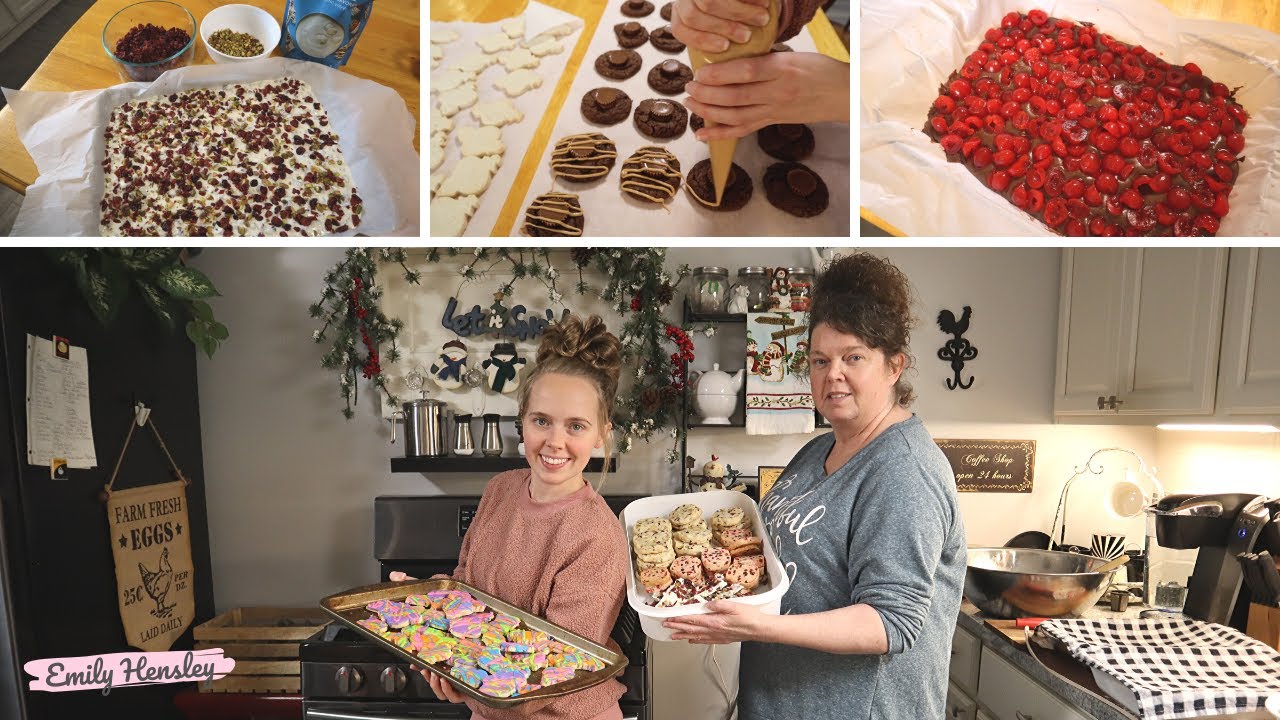 Christmas Baking At My Mom's House | Christmas 2019