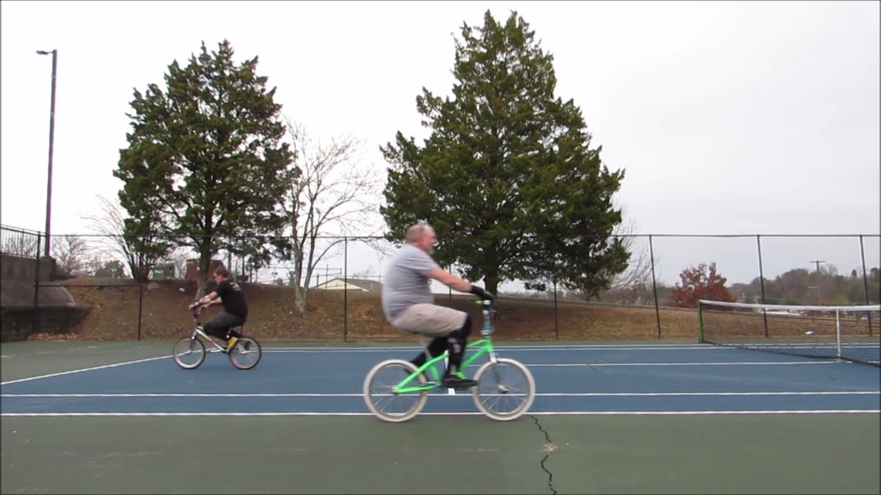 Фристайл-сессия в стиле олдскул на BMX, 53-летние велосипеды Reklamation Bikes, DNE Haro Lineage ...