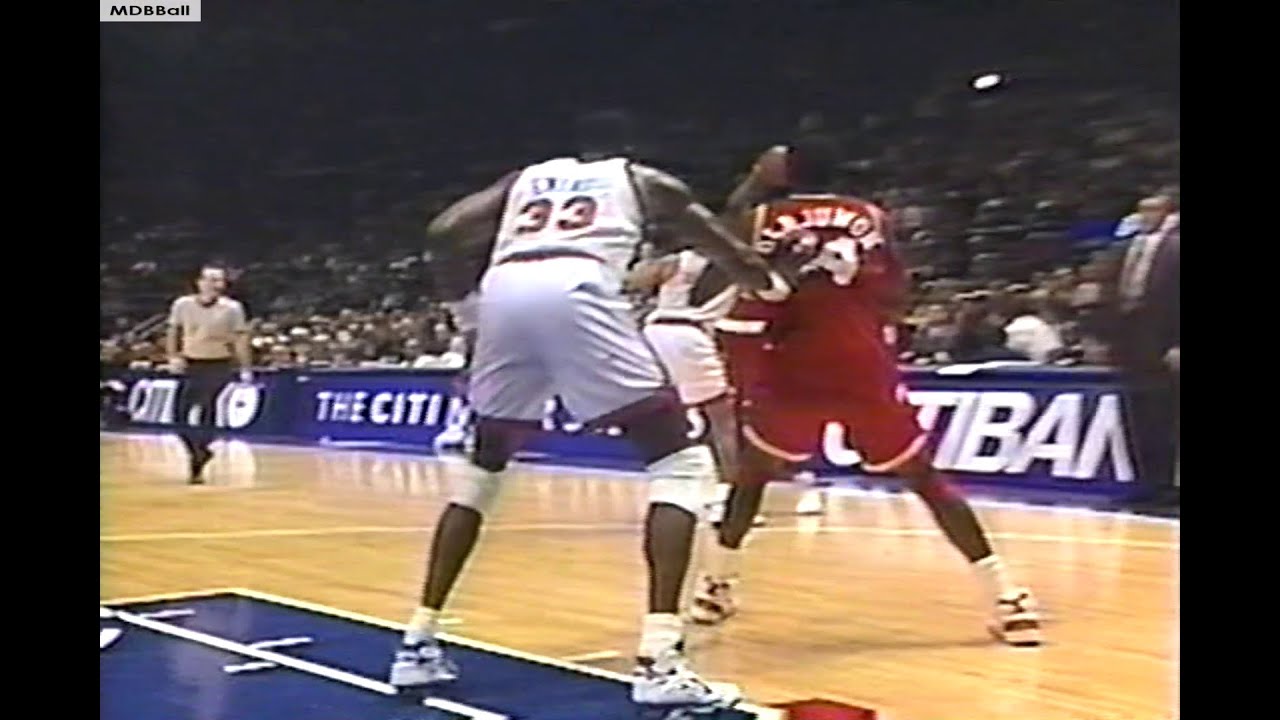 MVP Hakeem Olajuwon (37p) Dominates Patrick Ewing - Rockets @ Knicks December 1993