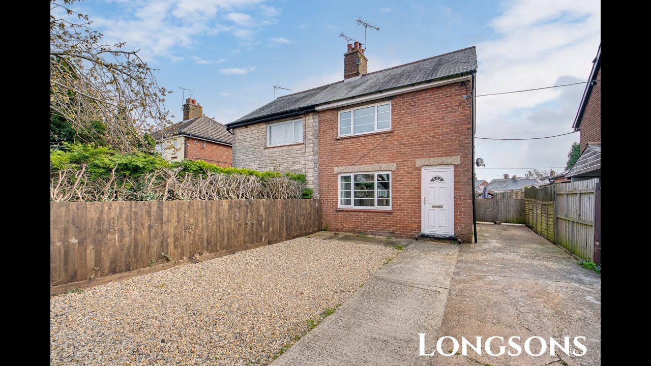 PROPERTY TOUR UK Well presented semi-detached house. Swaffham, Norfolk with Longsons Estate Agents.