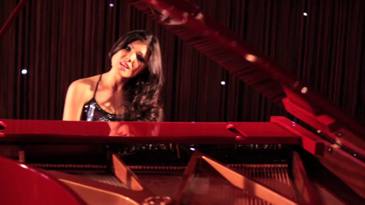 Paula Seling - Ochii tai [Official Video]
