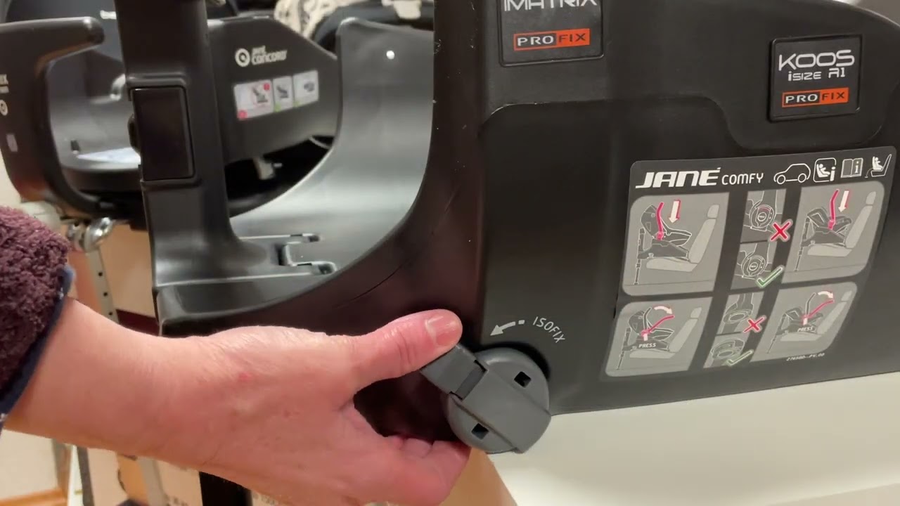 platforma JANÉ Koos iSize Isofix Base 2023 - babyland.sk  ♥  Z kočíka do auta iba 2 klikmi