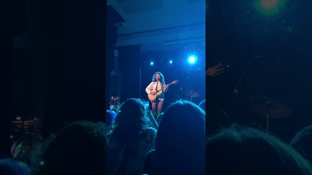 Crywank's first set in the US!!! (GB eating GB)