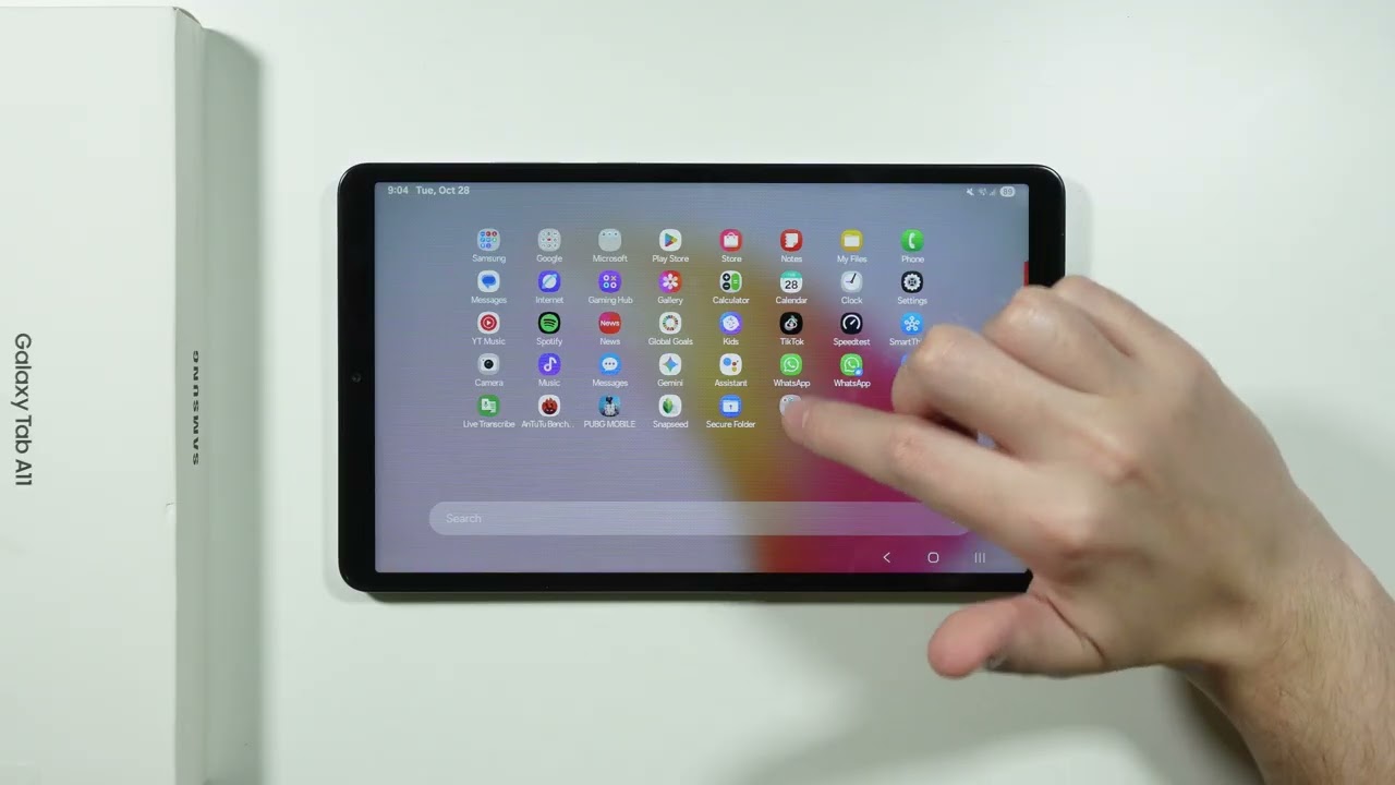 Samsung Galaxy Tab A11/A11+: как создать папку на экране приложений (App Drawer)