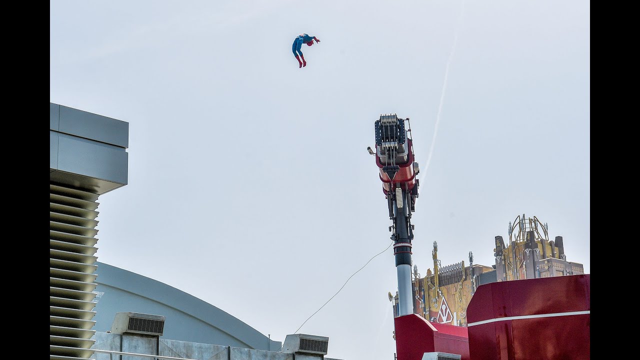 OPENING DAY SPIDERMAN STUNT SHOW! // Avenger's Campus