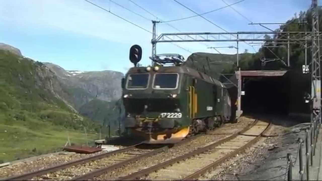 Flåmsbana / Flam Railway - Amazing Norwegian Mountain Railway