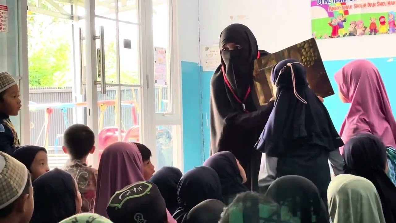 HuT Kota Banjarmasin ke 499 dengan acara Kunjungan Mobil Perpustakaan Keliling