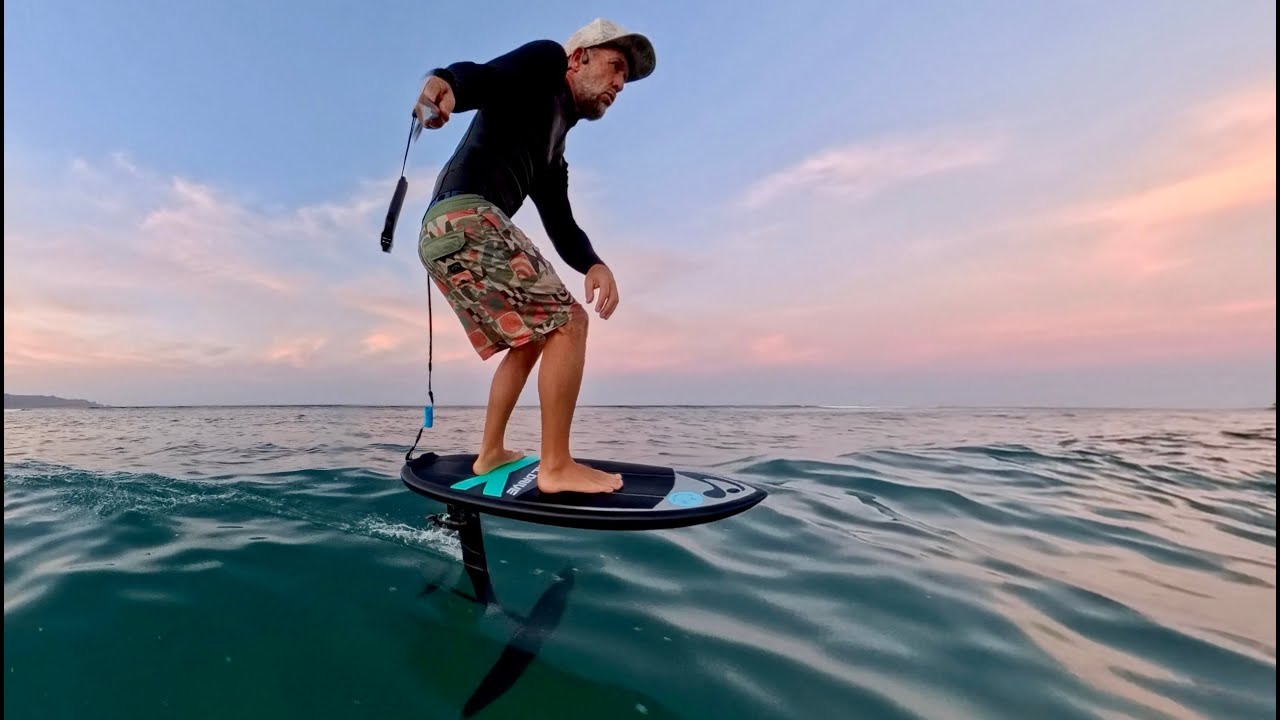 Looking for some sunset bumps - 19min FoilDrive session - One Shot