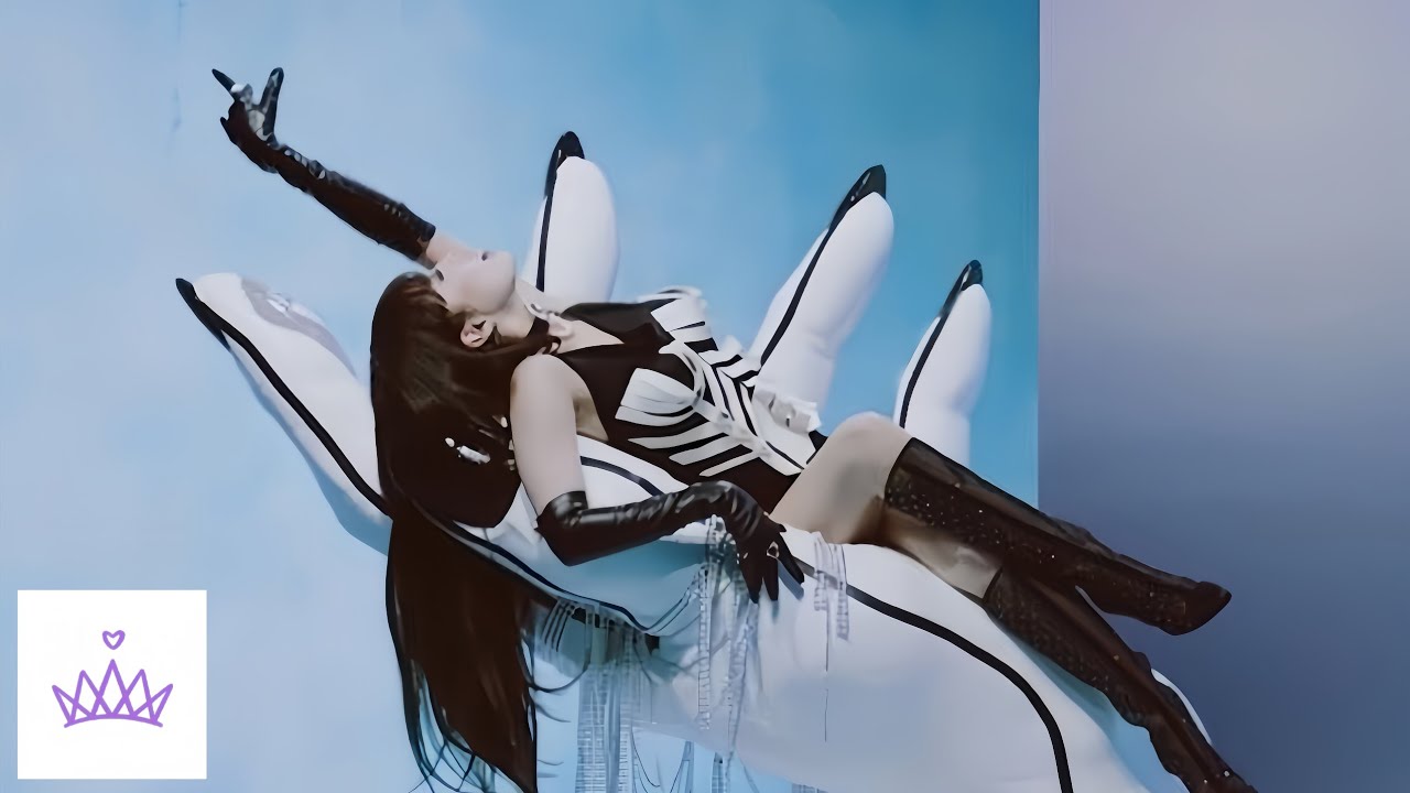 Chaee (채이) & Ryuni (류니) 'Forever' Official Teaser