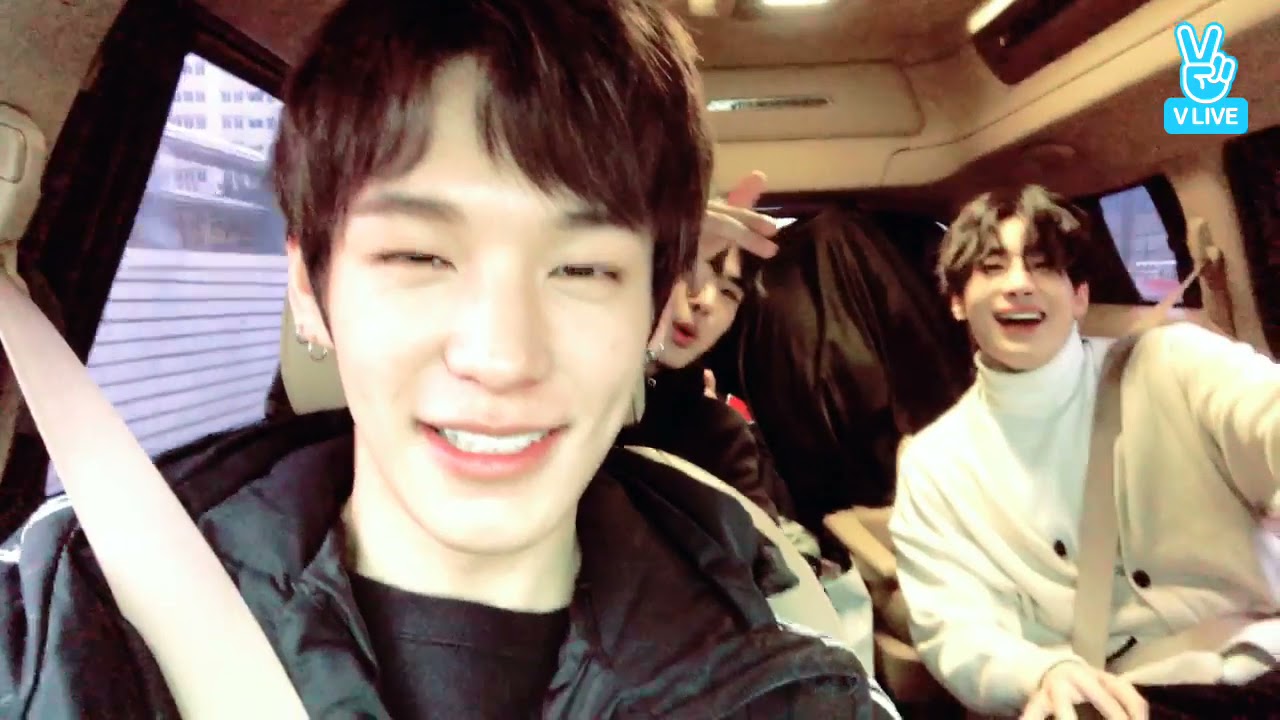VICTON VLIVE ~ 03.04.2018 - Seungwoo, Chan, Byungchan & Subin [ENG]