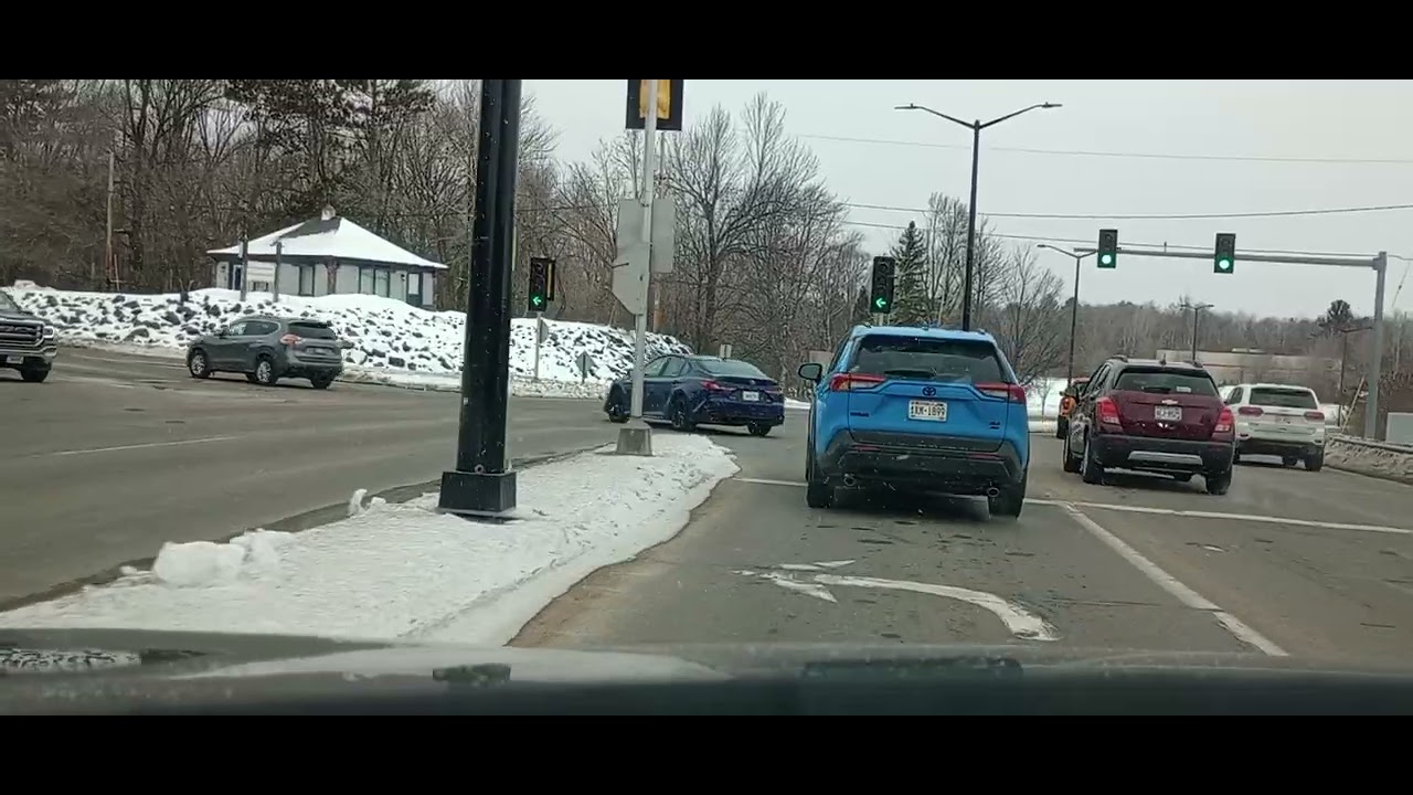Taxi ride Goodwill to bridge street in the 2010 Chevrolet Equinox Lt snow storm development nice. 