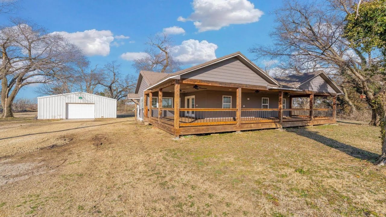 NEW LISTING: 731 S Chicaskia Rd Mayfield KS 67103