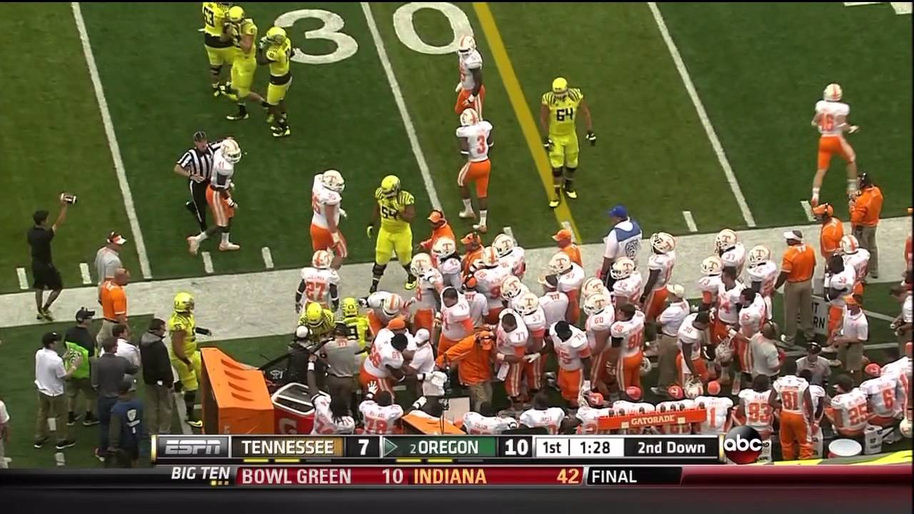 Marcus Mariota vs Tennessee