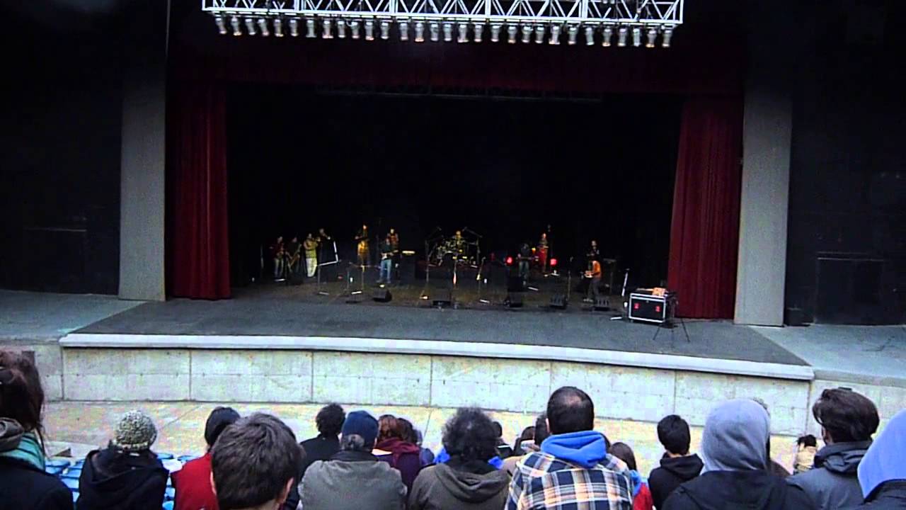 === ANTROPOFÓNICA === ¨Dog Eat Dog¨ (Fela Kuti) en Auditorio de Parque Centenario (22-07-2013)