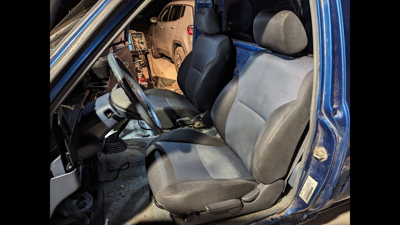 Установка ковшеобразного сиденья для Toyota Pickup Sion tC 1989-1995 гг.
