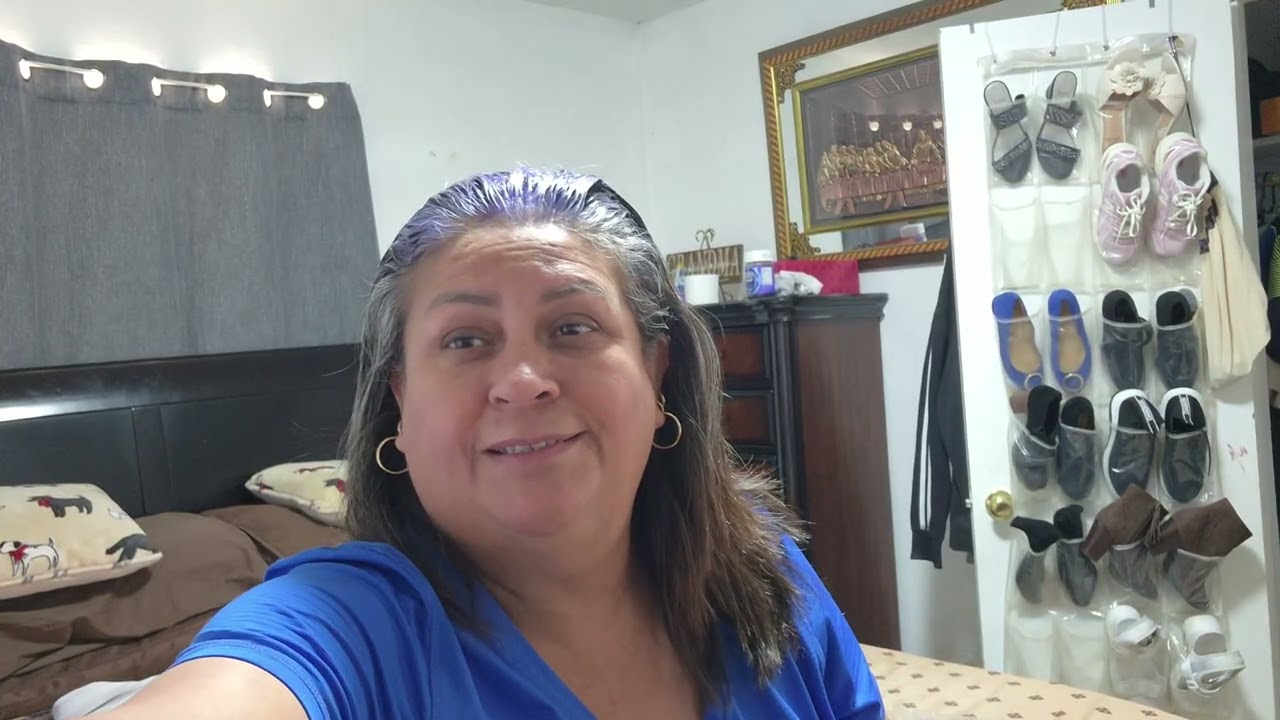 Pintandome mis canas+me llego visita