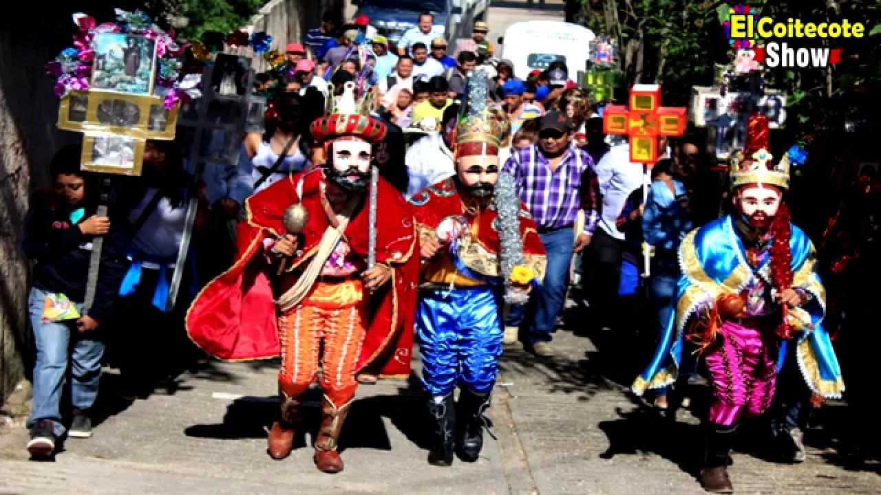TRADICIONAL BAILE DE LAS PASTORAS Y LOS SANTOS REYES OCOZOCOAUTLA 2016