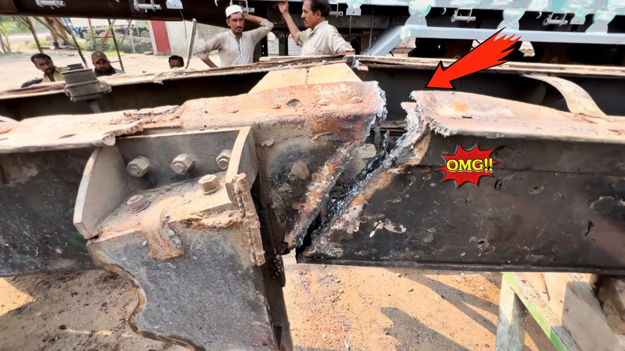 Pakistani Truck Chassis Broken in Half || Amazing Mechanic Fixes Heavy Truck Frame Perfectly&rdquo;